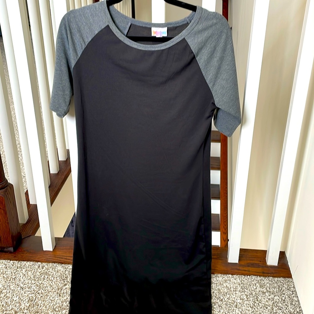 Lularoe body con dress. Black and gray sleeves